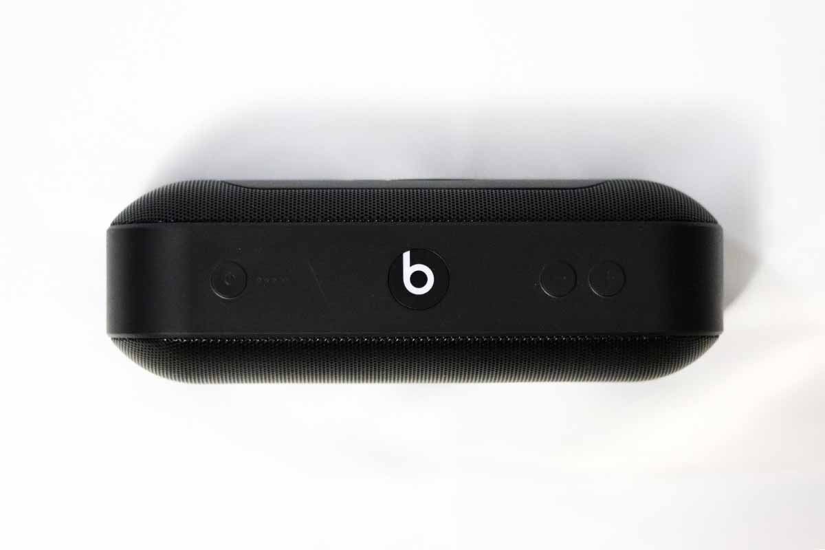 レビュー】持ち運びに便利な高音質スピーカーBeats Pill+ Wireless 